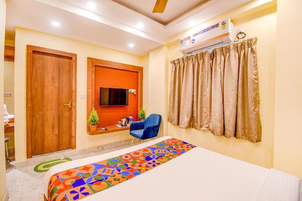 Hotel Aqua Tulip Kolkata Exterior photo